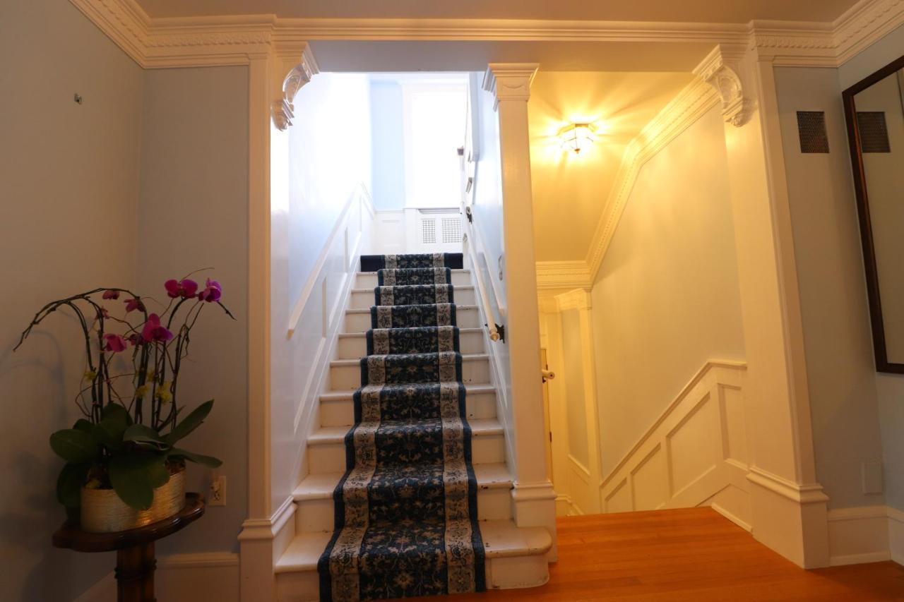 Lipton Place By Elegant Waterfront Esquimalt エクステリア 写真